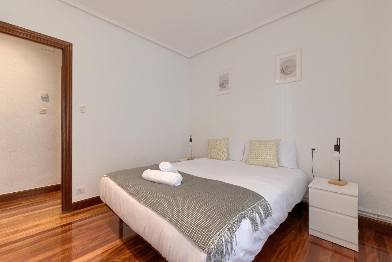 Vivienda Turistica Junto Al Ayuntamiento Lejlighed Bilbao Eksteriør billede