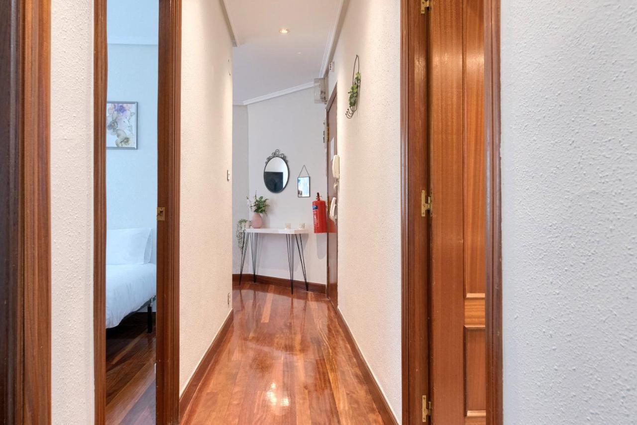 Vivienda Turistica Junto Al Ayuntamiento Lejlighed Bilbao Eksteriør billede